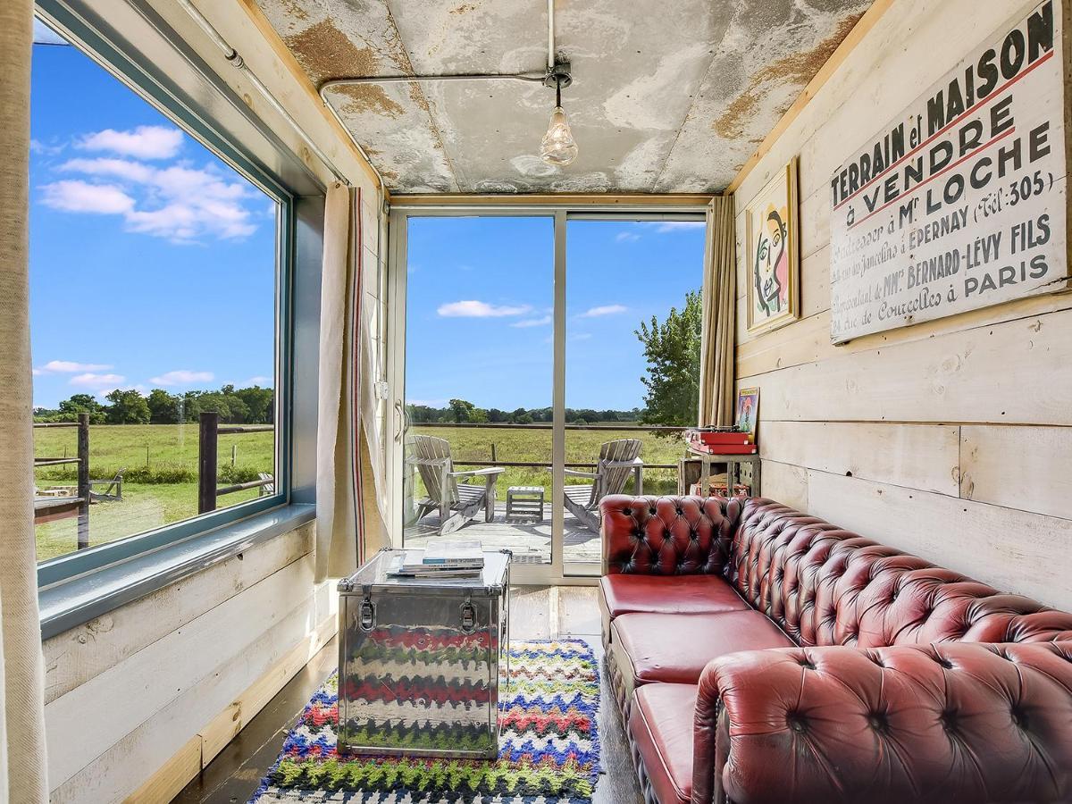 Flophouze Shipping Container Hotel Round Top Zewnętrze zdjęcie