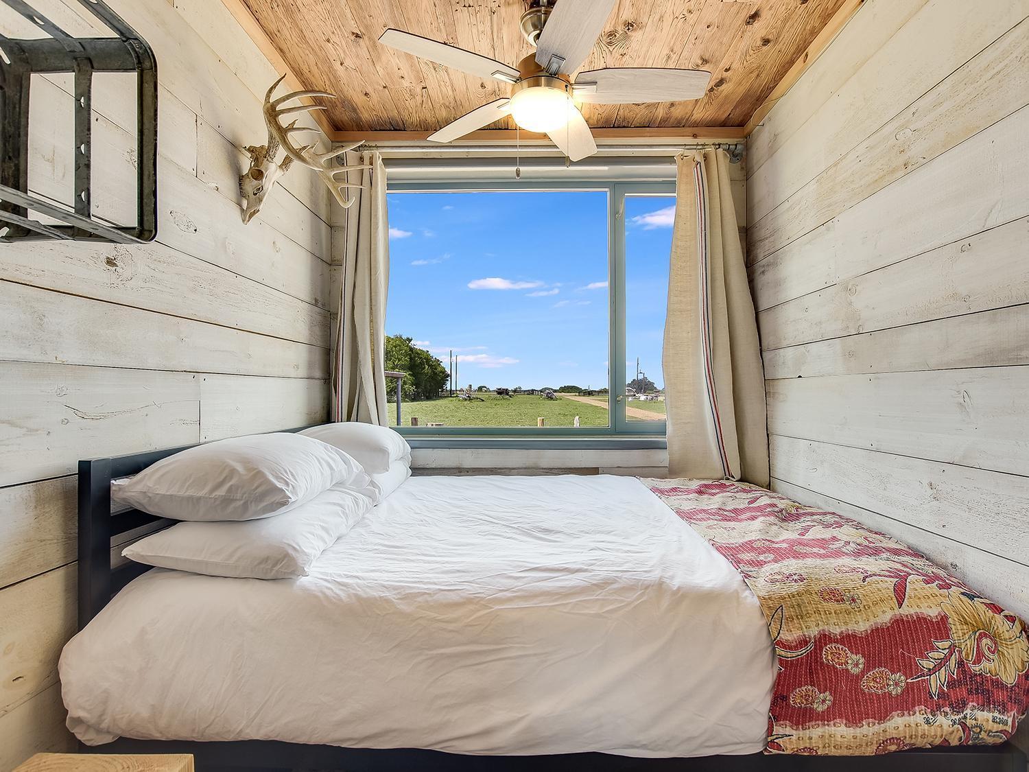 Flophouze Shipping Container Hotel Round Top Pokój zdjęcie
